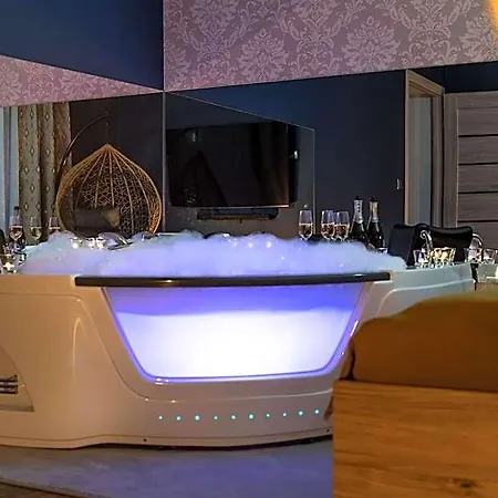 Exclusive Centrum 2 4* Wadowice